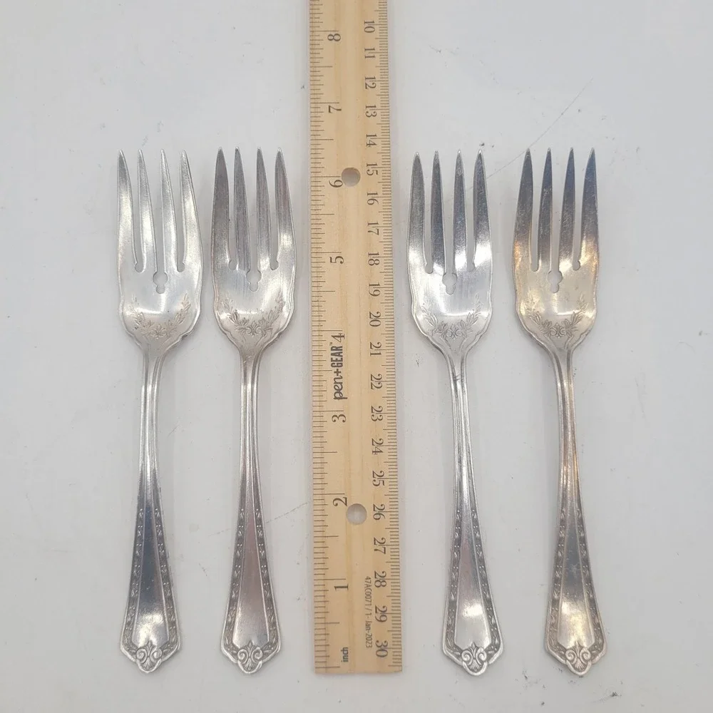 X4 Salad Fork Wm Rogers &‎ Son Silver Plate Hampden AA X 6.25